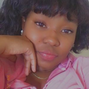 Meet your Posher, Shantel